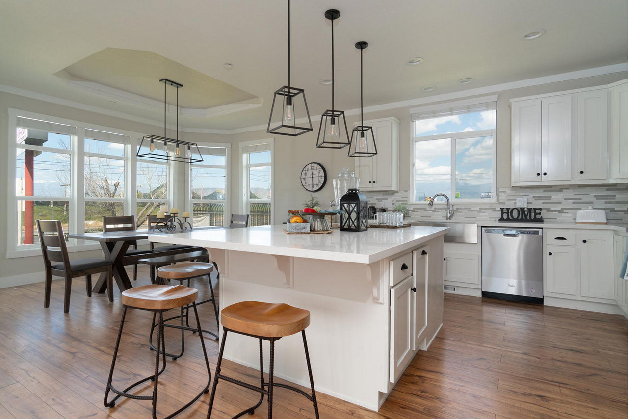 Champion Sunset Ridge K943J — 3 bed, 2 bath, 1,785 sq ft new manufactured home