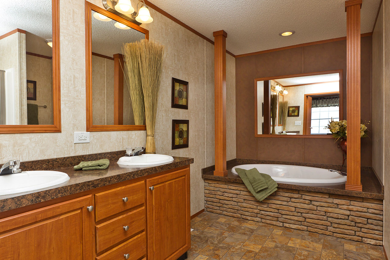 Champion Dutch Elite 352 Marion — 3 bed, 2 bath, 1,387 sq ft new manufactured home