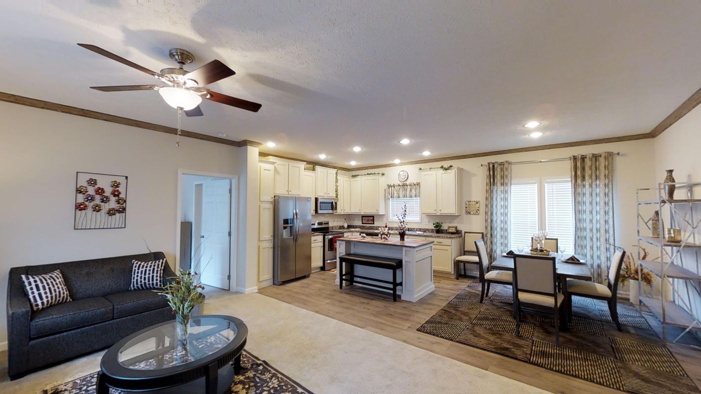 Clayton 58FRE28764GM — 4 bed, 2 bath, 1,200 sq ft new manufactured home