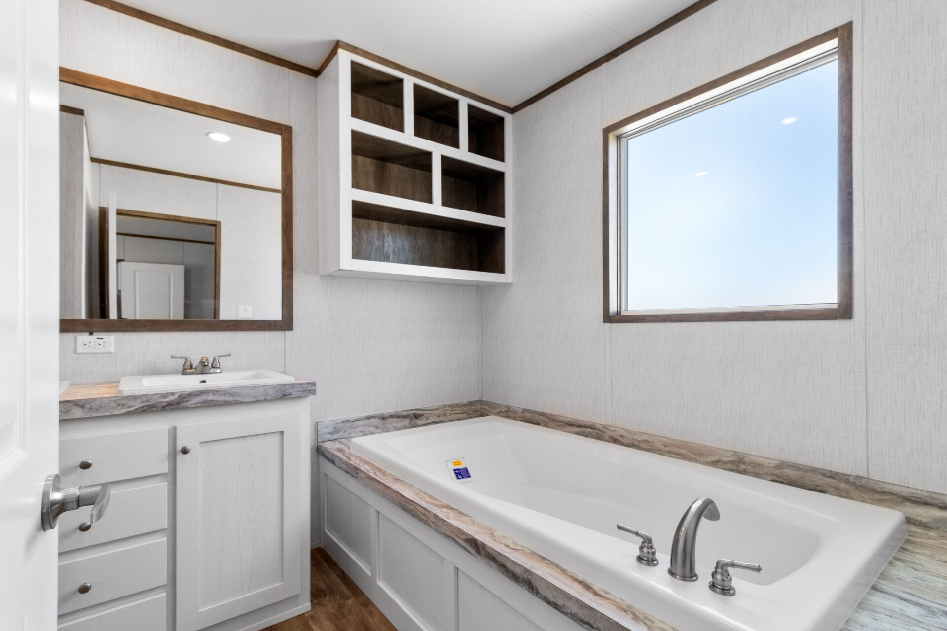 The Nixon — 2 bed, 2 bath, 1,065 sq ft new manufactured home